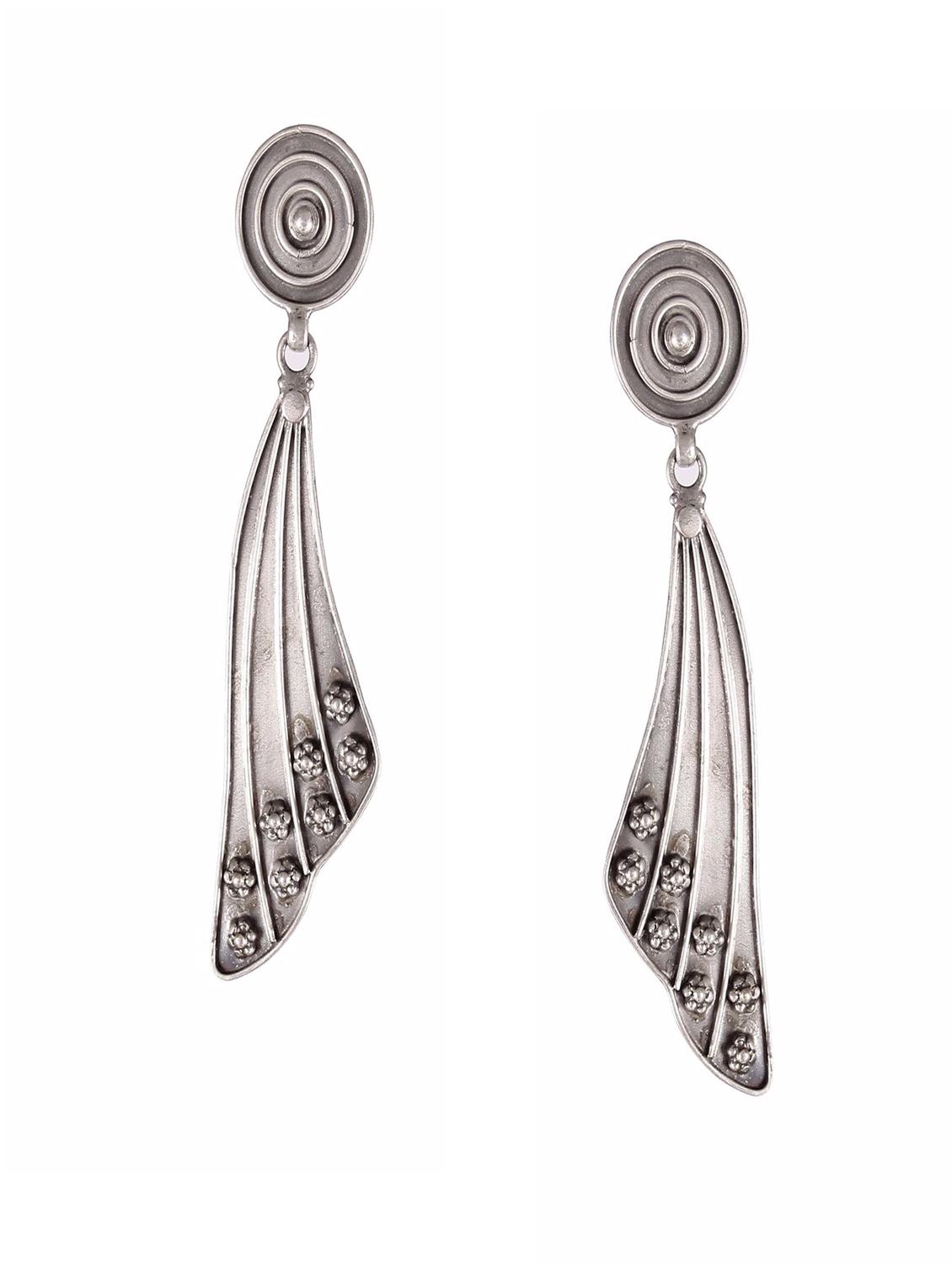 handcrafted embellished earring - 18138002 -  Zoom Image - 0