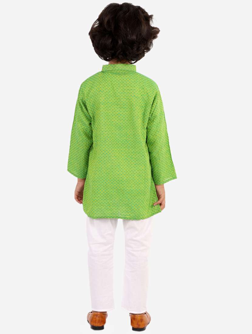 green printed kurta set - 18185950 -  Standard Image - 2