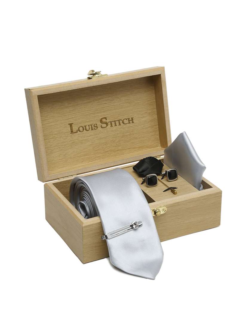 silver feel silk that is soft, rich in colour and beautiful to feel. the stitching thread are well finished. premium heavy quali interlining gets a perfect knot everytime. loved worldwide for sle ty