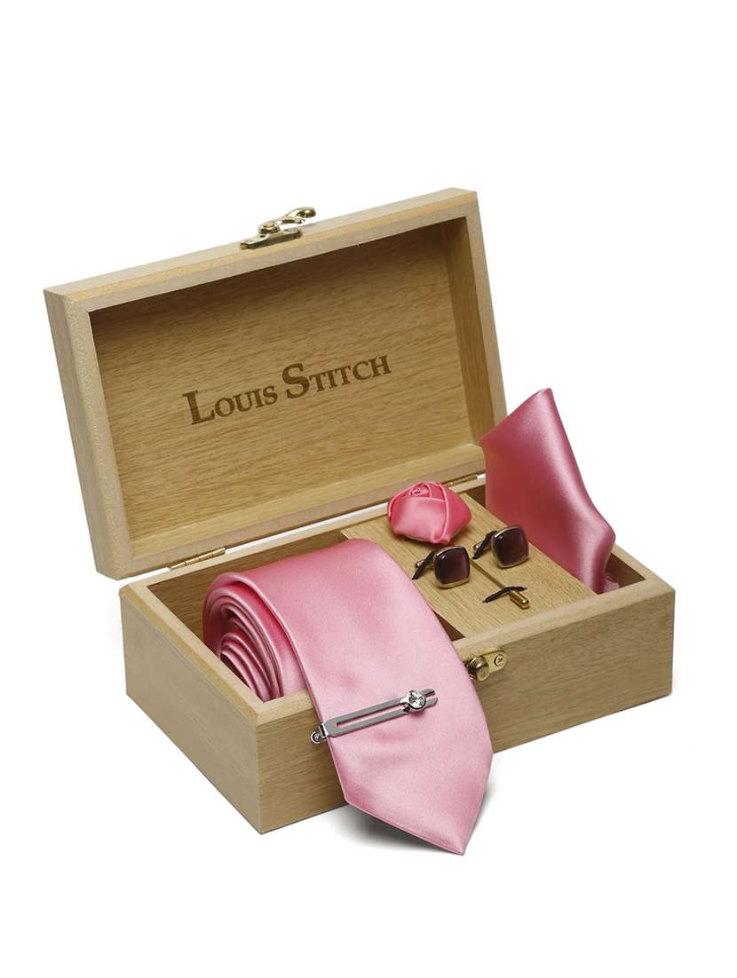 pink feel silk that is soft, rich in colour and beautiful to feel. the stitching thread are well finished. premium heavy quali interlining gets a perfect knot everytime. loved worldwide for sle ty