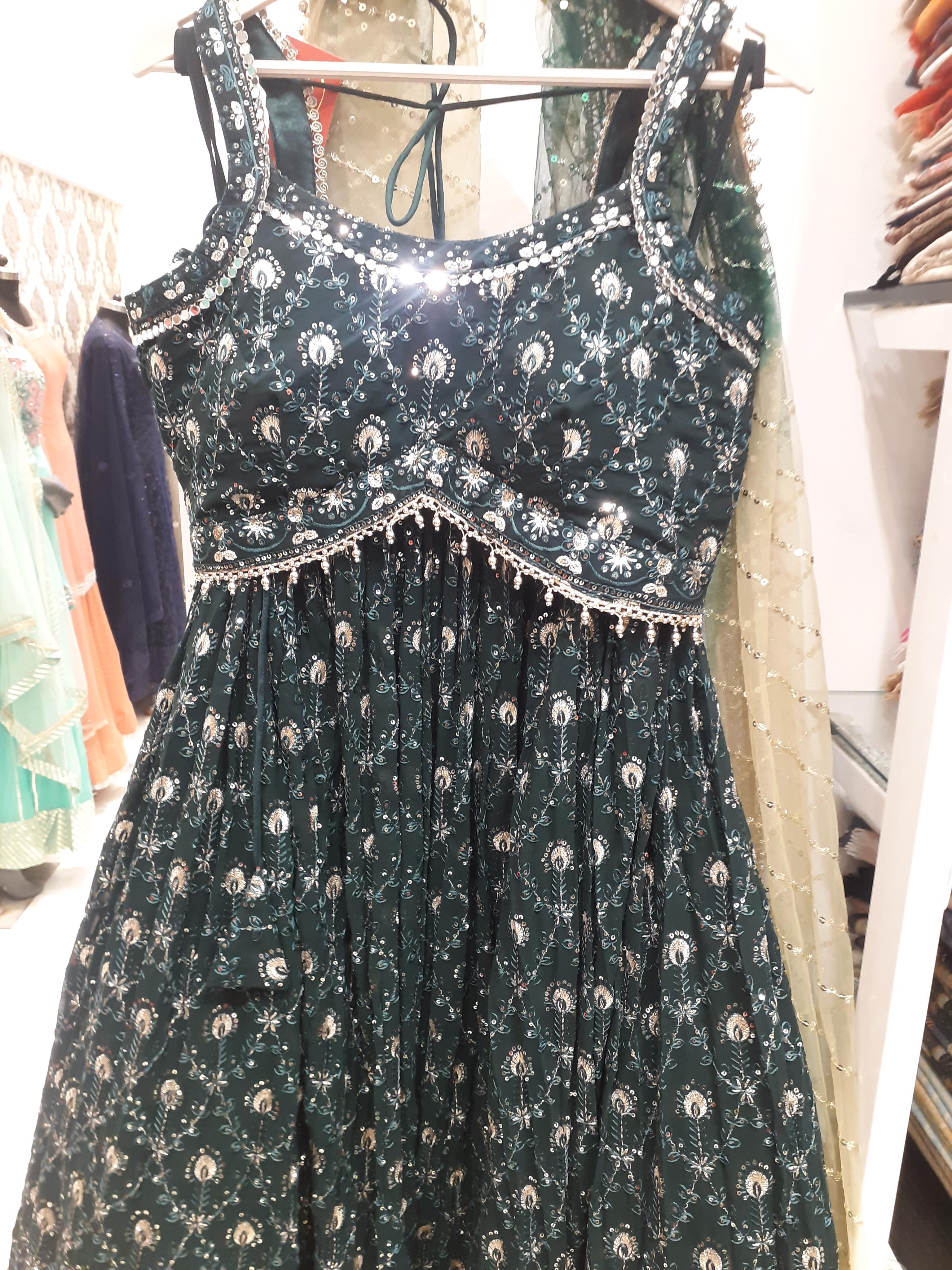 ladies dress - 18201900 - Standard Image - 2