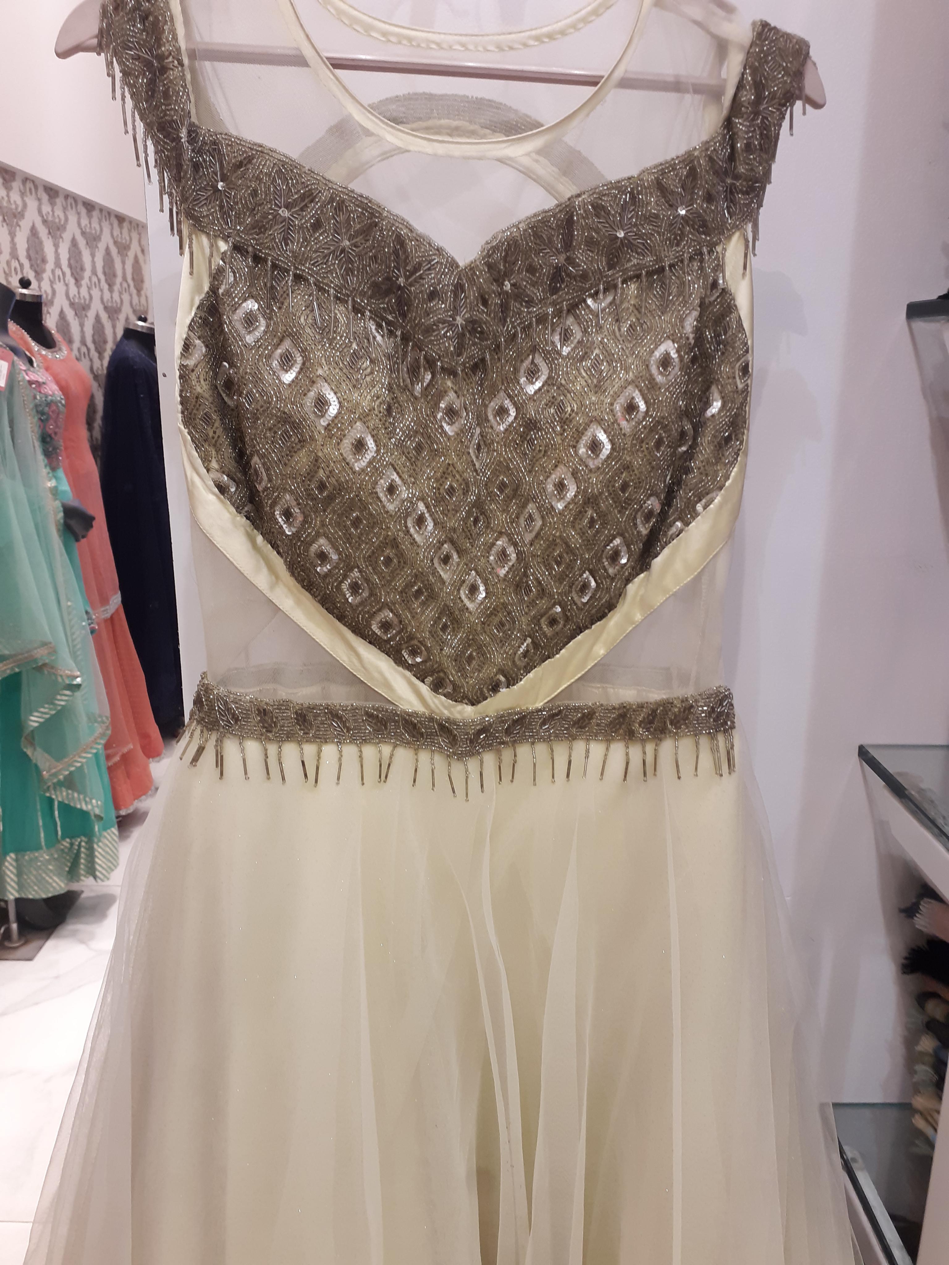 ladies dress - 18205139 - Standard Image - 2