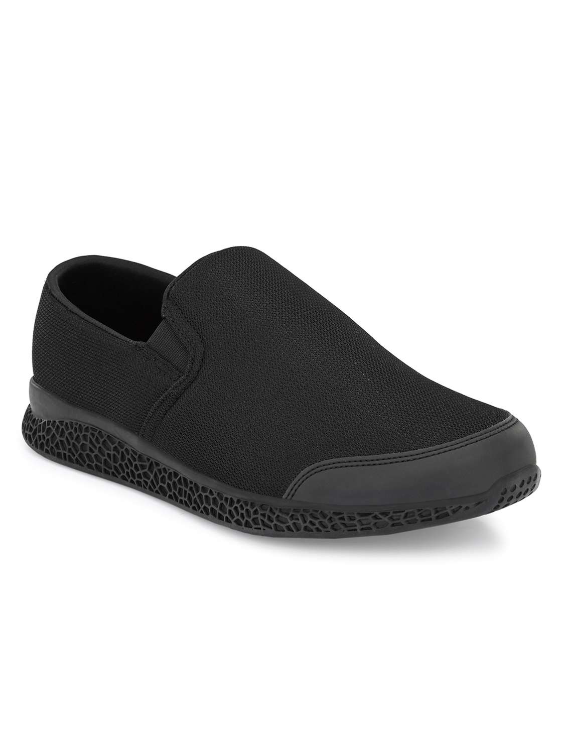 men black sport shoe
