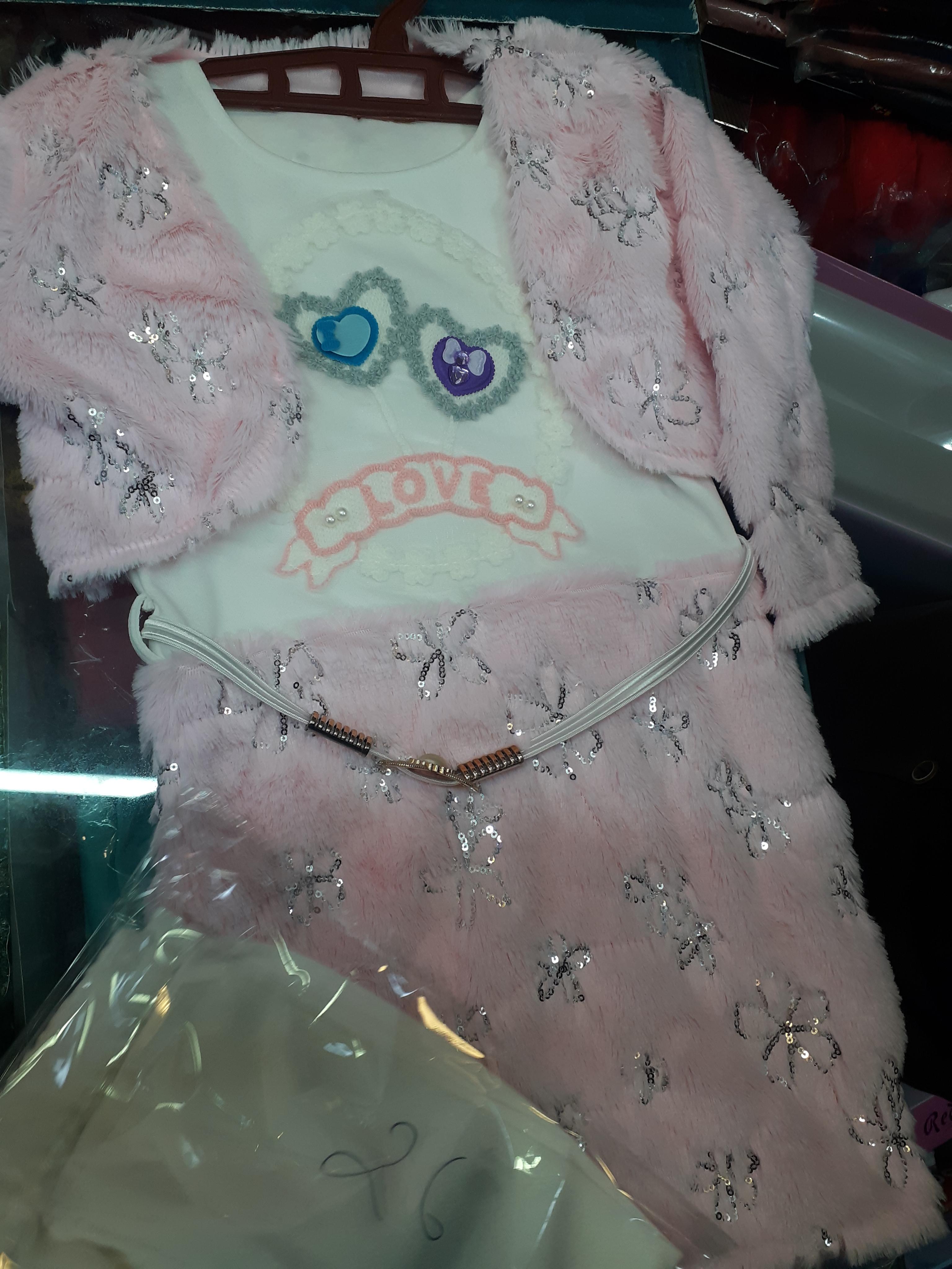 kids dress - 18208669 - Standard Image - 2