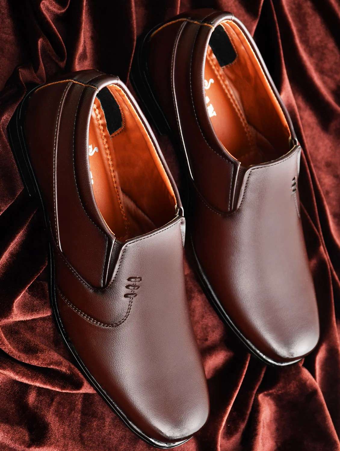 men's solid slip on formal shoes