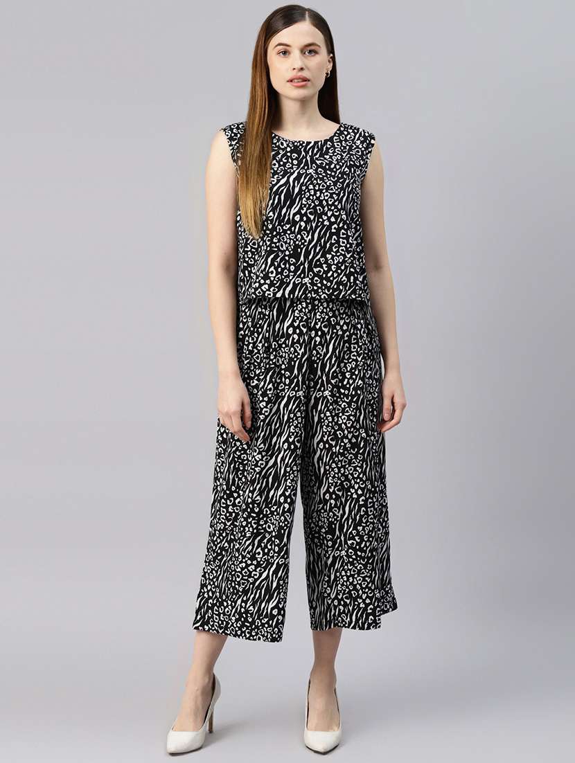 round neck printed trouser set