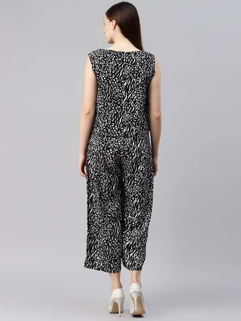 round neck printed trouser set - 18232548 -  Standard Image - 2