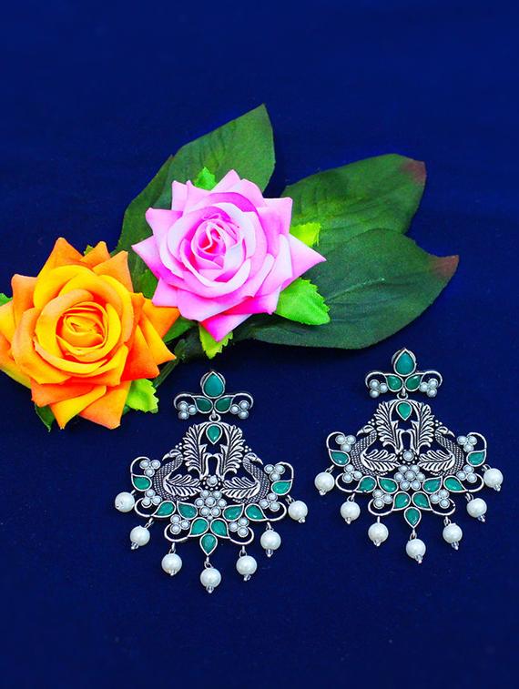 green brass drop earring - 18233419 -  Zoom Image - 0