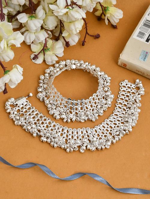 traditional ethnic silver ghungroo anklets - 18247459 -  Standard Image - 0