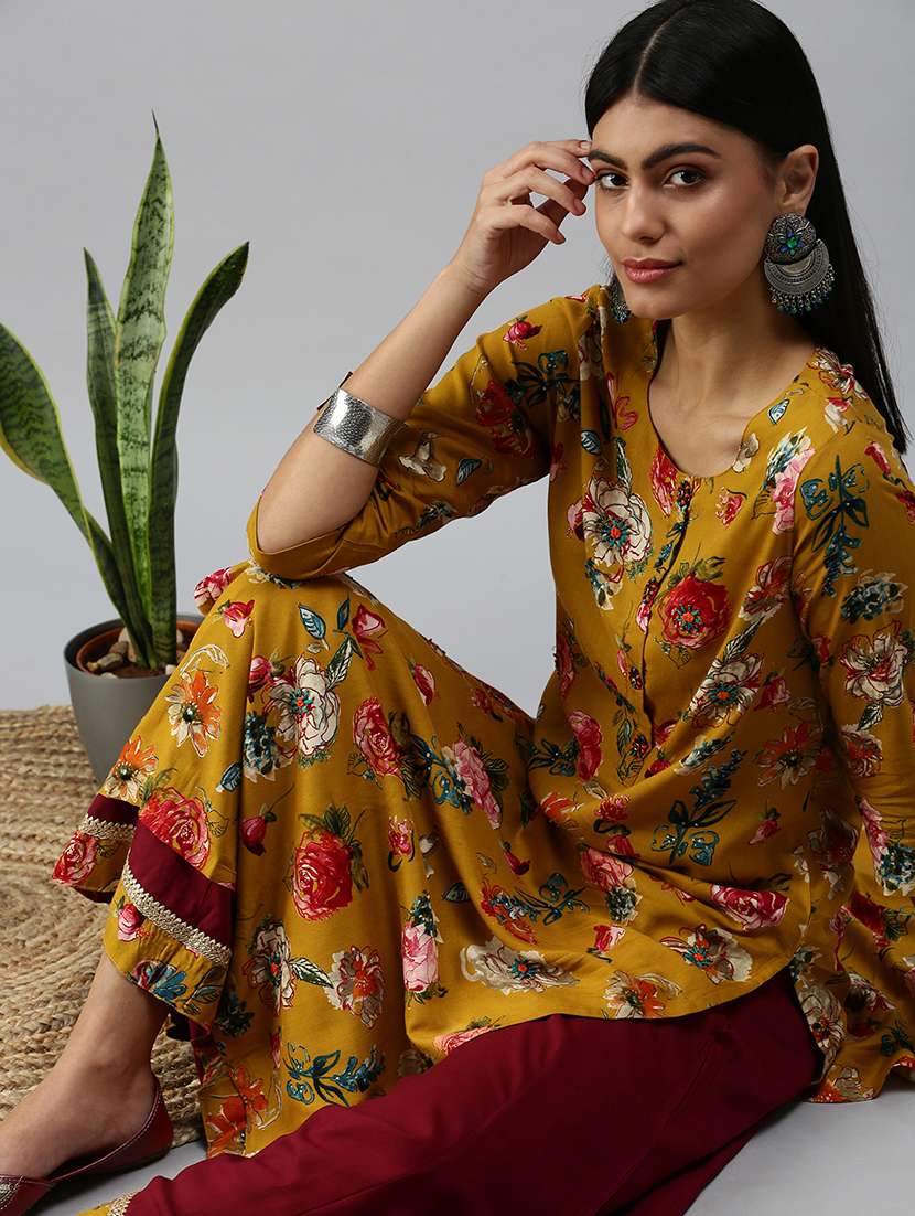 Women Floral Printed Kurta Sharara Set