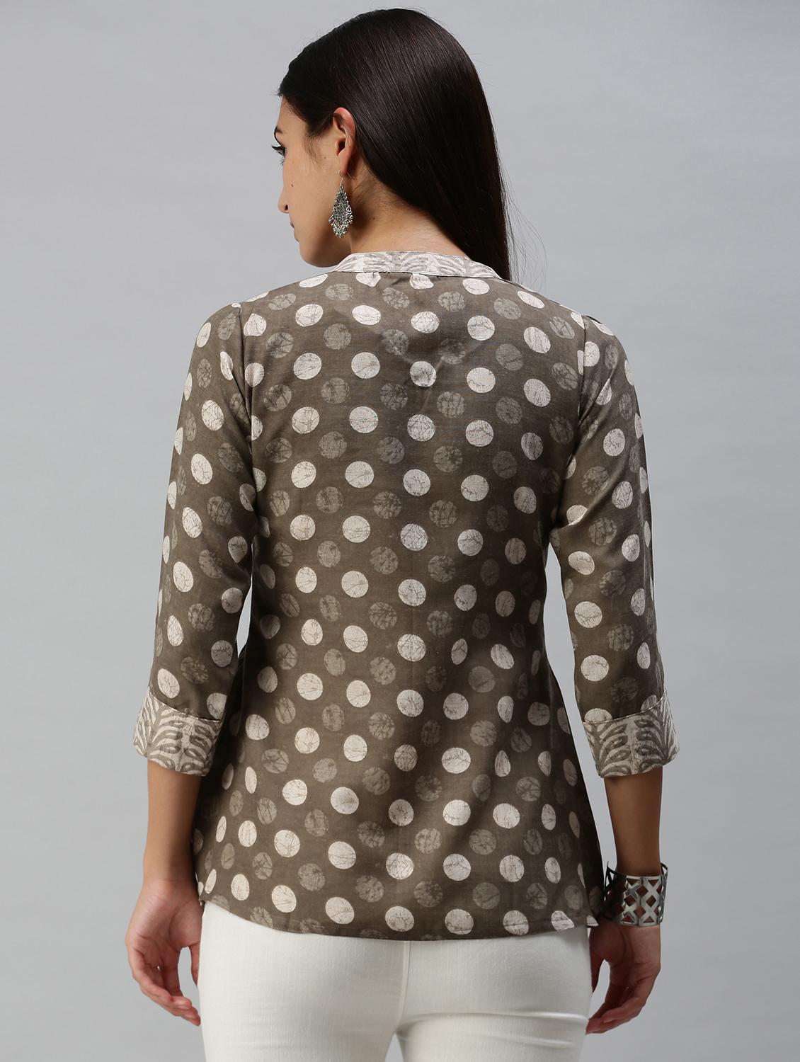 mandarin neck printed top - 18274837 - Standard Image - 2