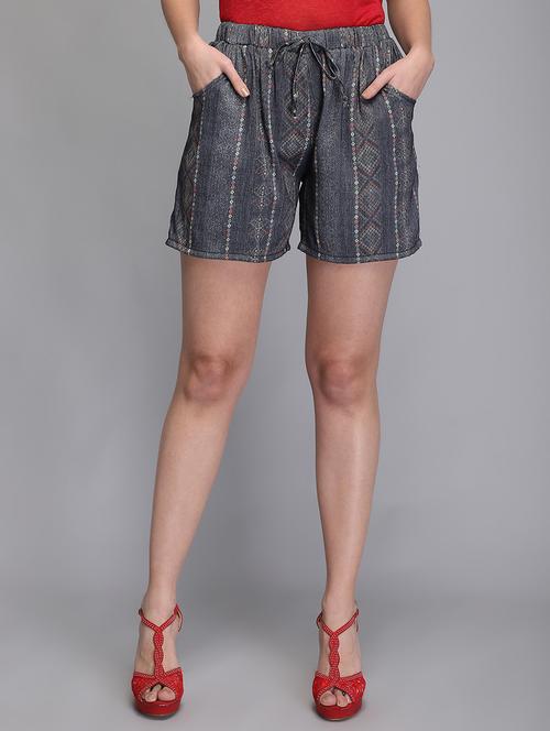 mid rise printed short - 18283364 -  Standard Image - 0