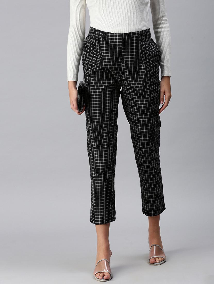 mid rise pleated trouser