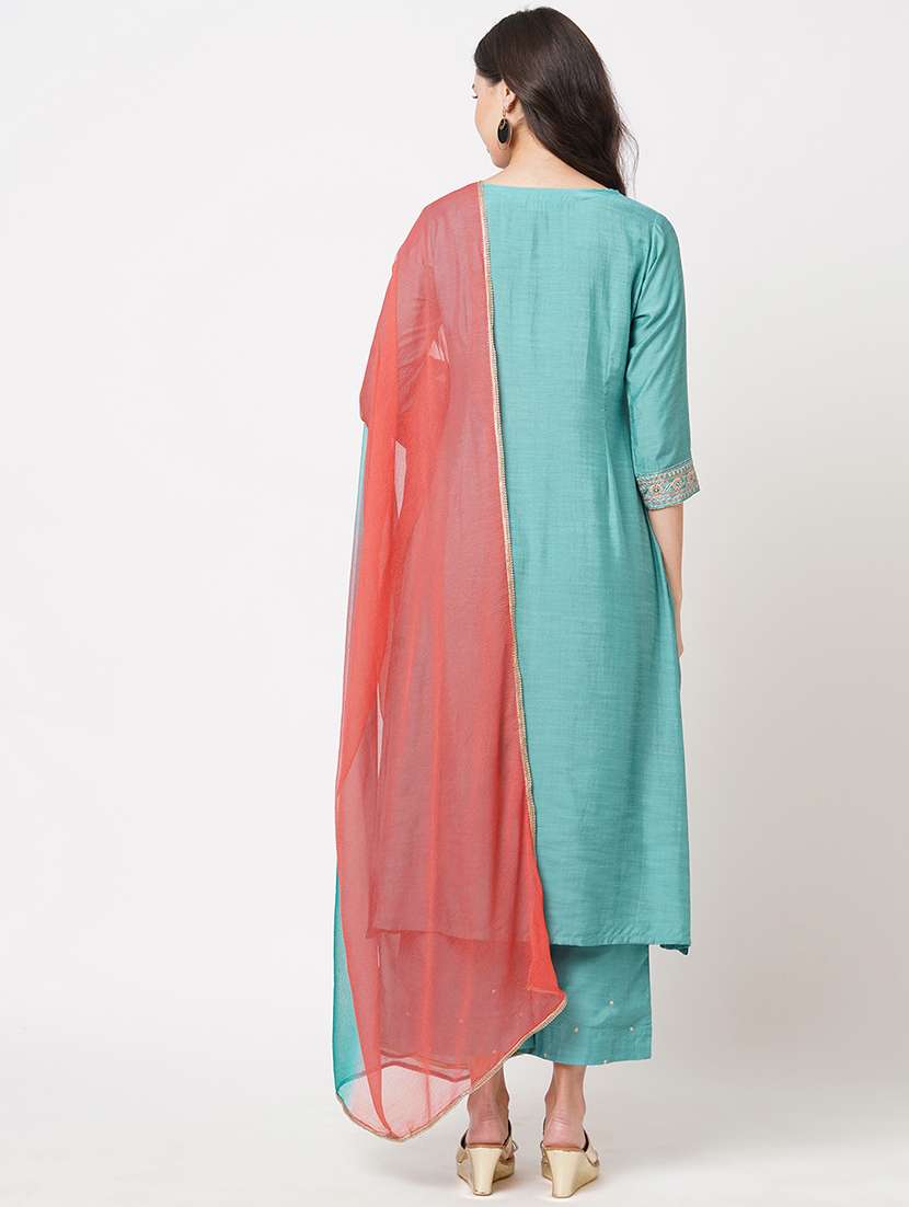 green viscose suit  set - 18293776 -  Standard Image - 2