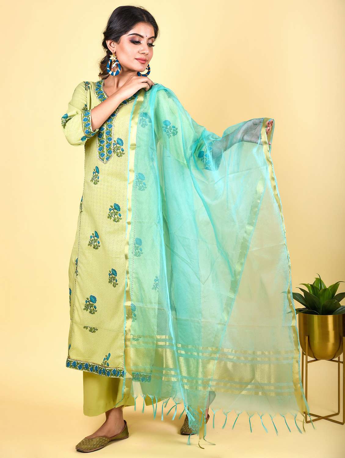 women three quarter sleeve kurta pant with dupatta set - 18294443 -  Standard Image - 2