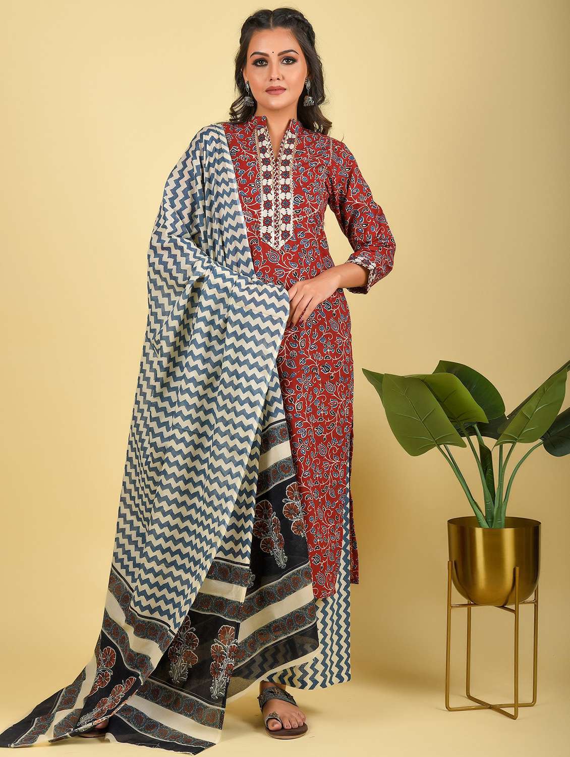 women three quarter sleeve kurta palazzo with dupatta set