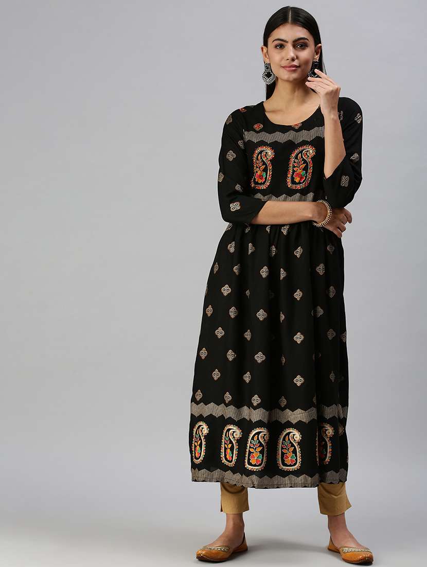 women's flared kurta