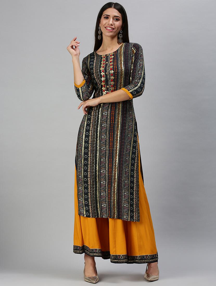 women geometric printed round neck kurta palazzo set 