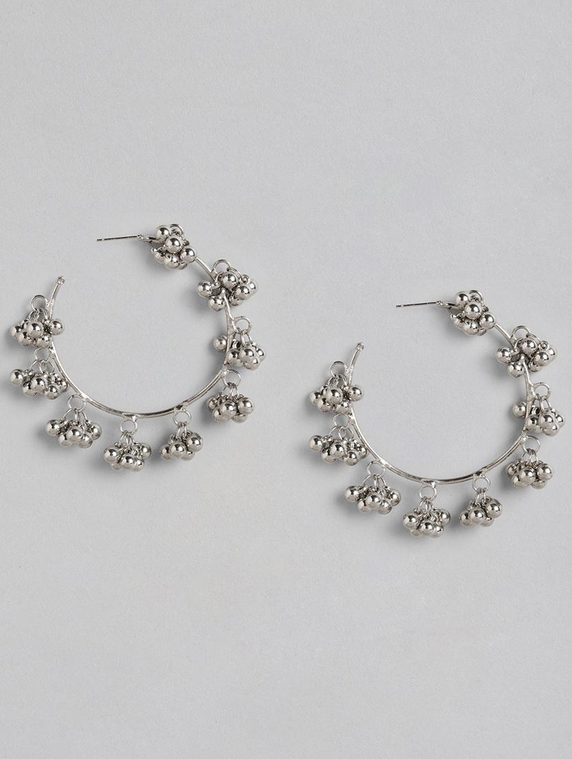 silver metal hoop earring - 18299793 -  Zoom Image - 0