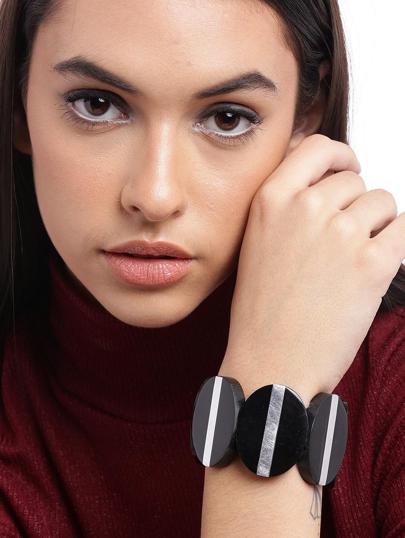 black plastic bangle bracelet - 18300671 - Standard Image - 2