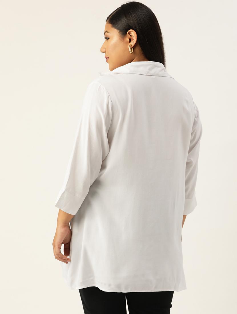 women solid three quarter sleeve straight kurta - 18303705 - Standard Image - 2