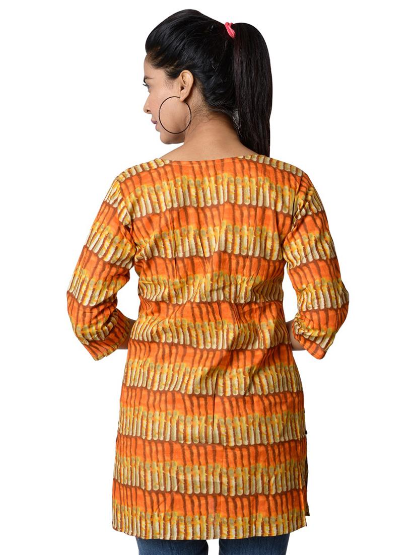 three quarter sleeved printed regular top - 18305288 - Standard Image - 2