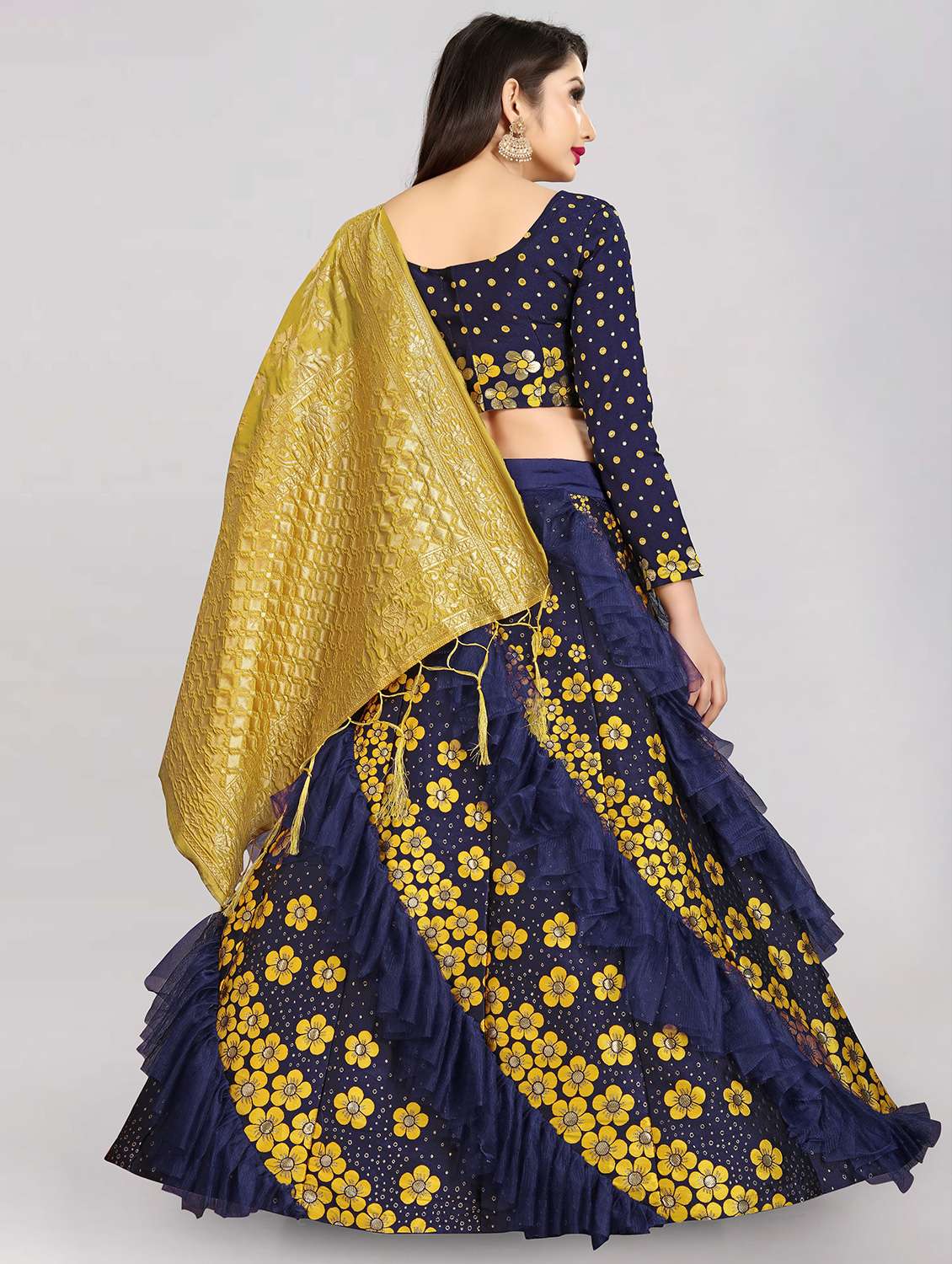 yellow banarasi flared lehenga - 18309439 - Standard Image - 2