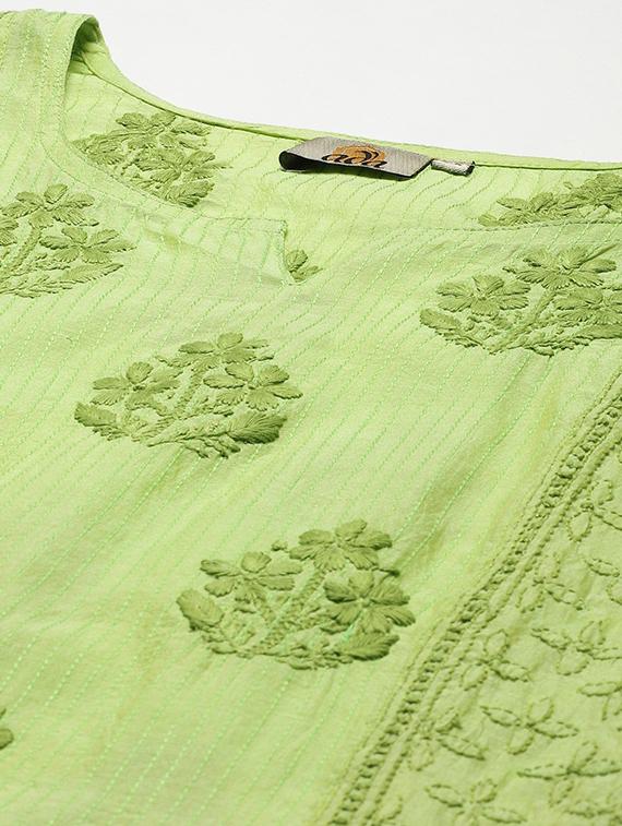 ada hand-embroidered green straight chikankari kurta - 18313406 - Standard Image - 2