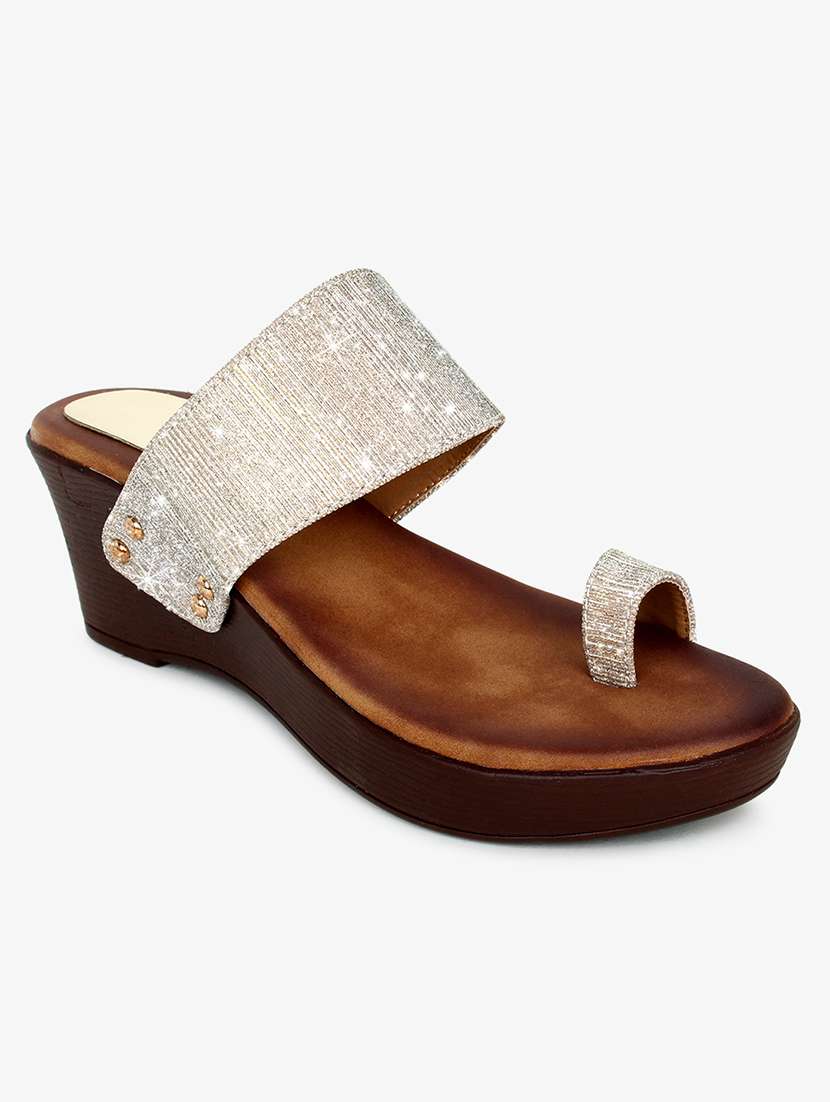 gold one toe wedge
