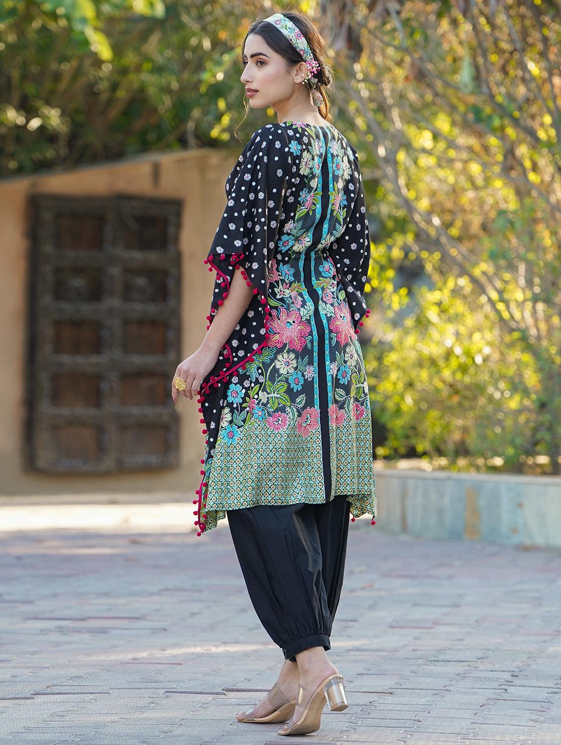 notch neck printed kaftan - 18321357 - Standard Image - 2