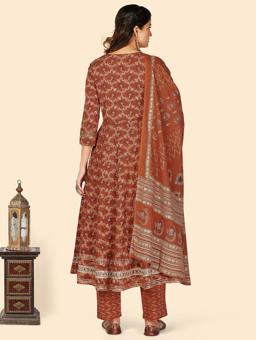 brown printed suit set - 18325423 - Standard Image - 2