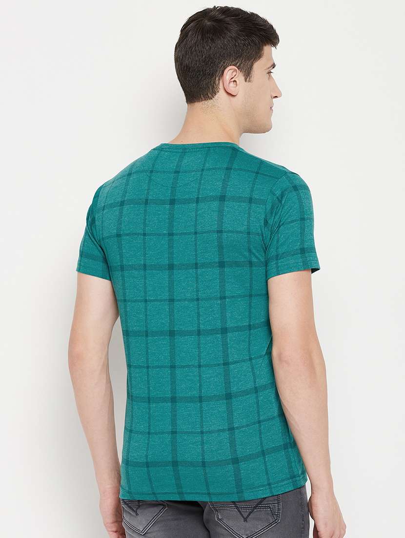 green check t-shirt - 18335859 -  Standard Image - 2