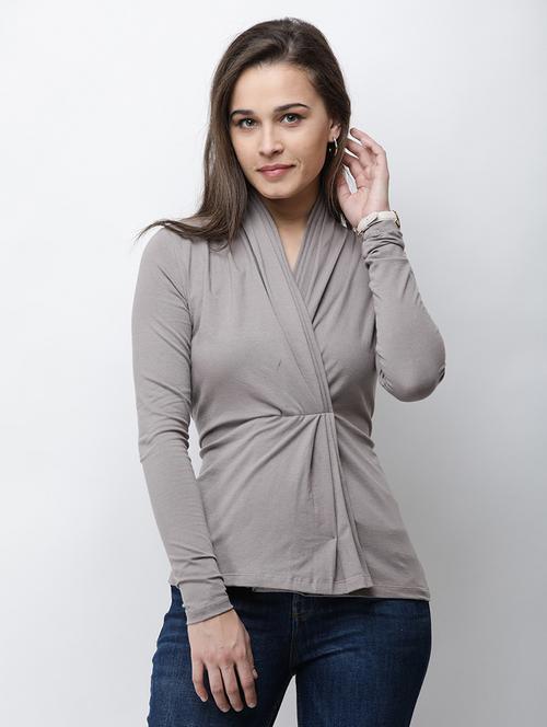 overlap neck solid top - 18347658 - Standard Image - 0