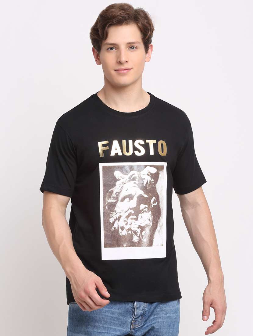 black chest-printed t-shirt