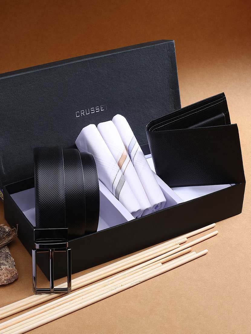 black leather belt with wallet 