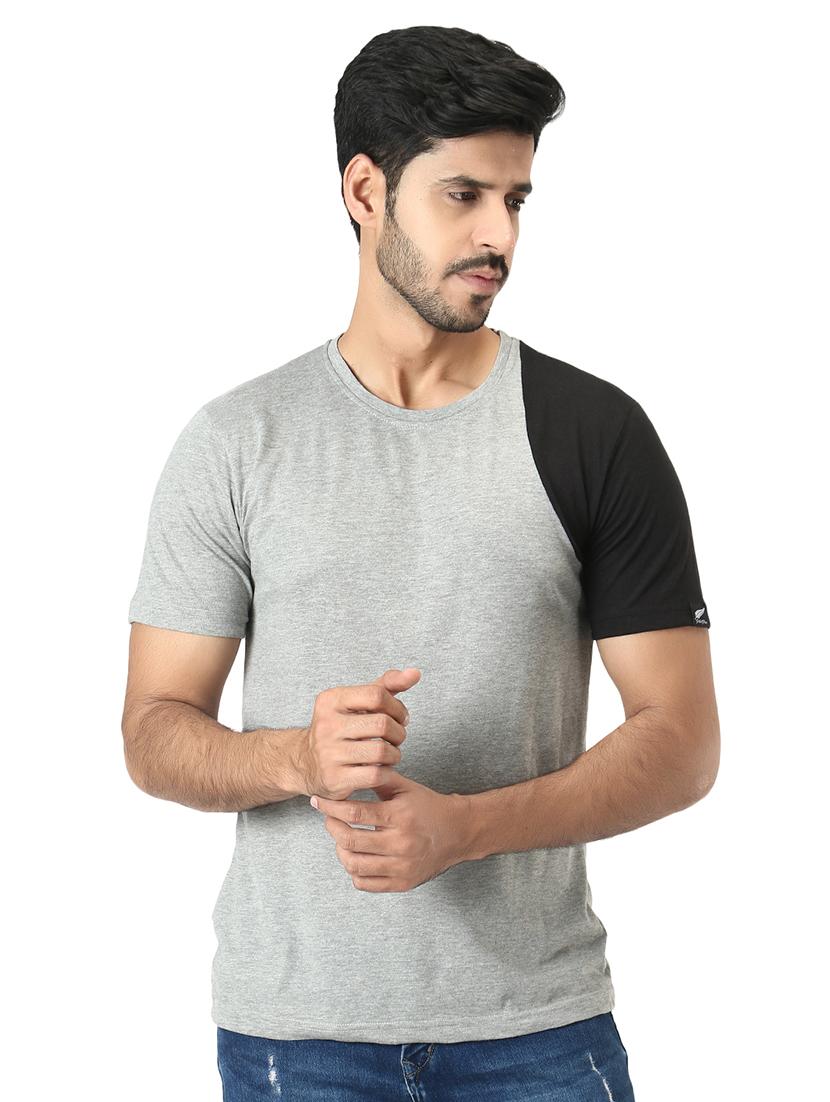grey color-blocked t-shirt - 18370883 - Zoom Image - 0