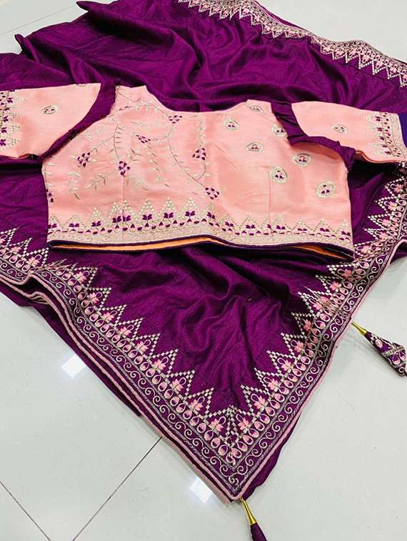 purple bordered saree with blouse - 18371126 - Standard Image - 2