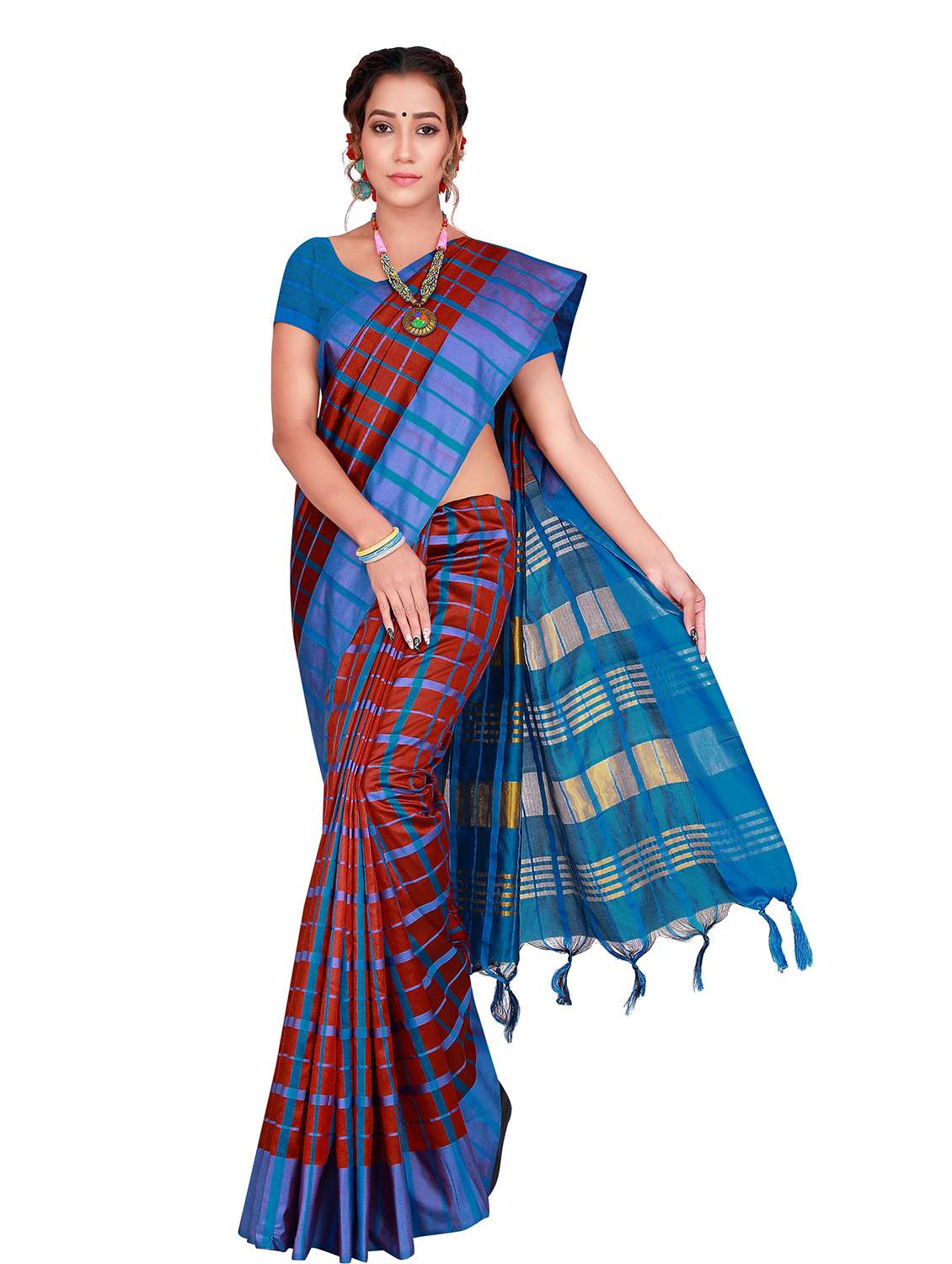 women's checks blue colored saree with blouse