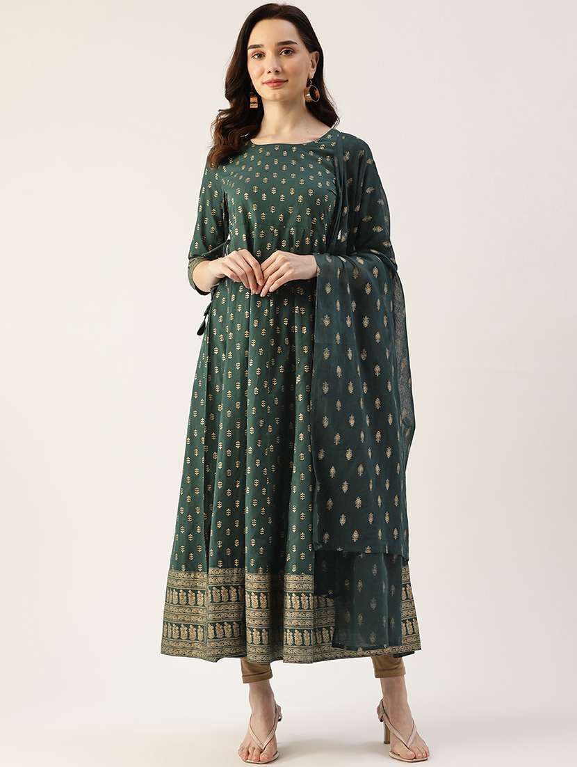 women's flared kurta