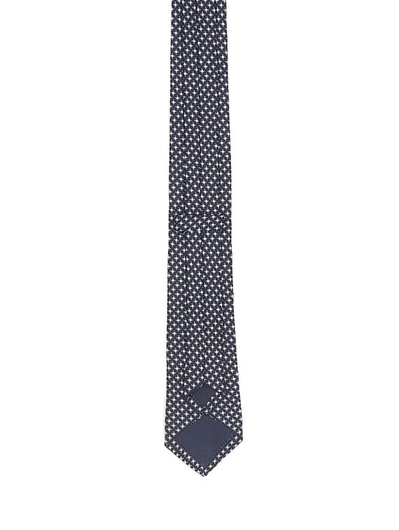 black & white microfiber ty - 18378040 - Standard Image - 2