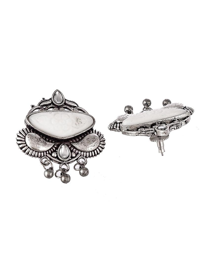 white brass studs earring - 18381346 - Standard Image - 2