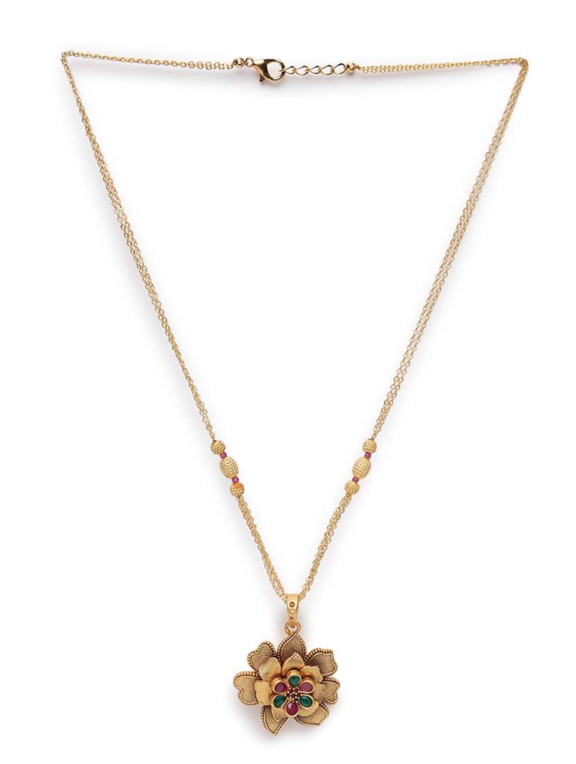 purple brass chain necklace - 18382441 -  Standard Image - 2