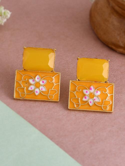 yellow brass studs earring - 18382708 - Standard Image - 0
