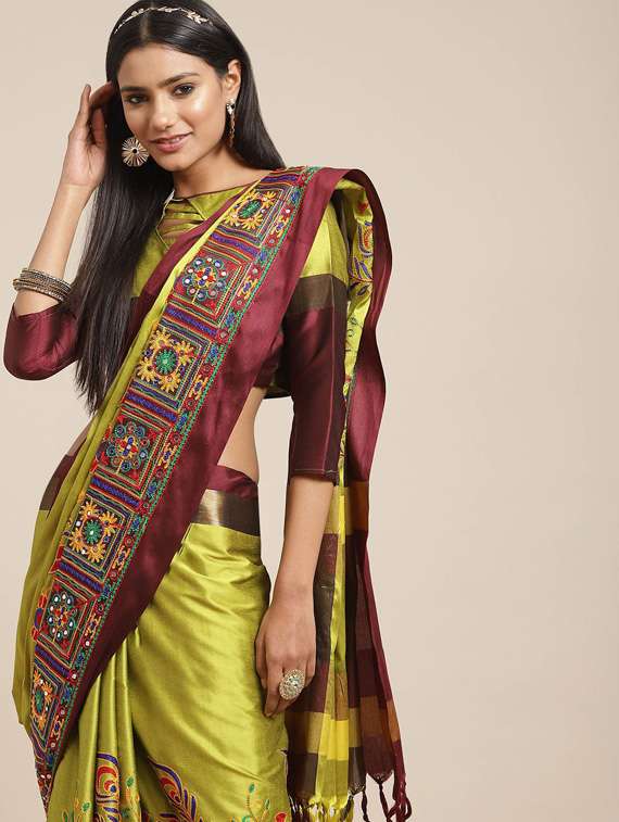 women's self design yellow colored saree with blouse - 18383507 - Standard Image - 2
