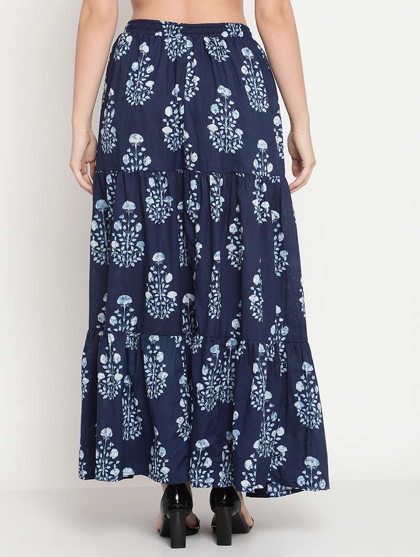 mid rise floral flared skirt - 18386215 - Standard Image - 2