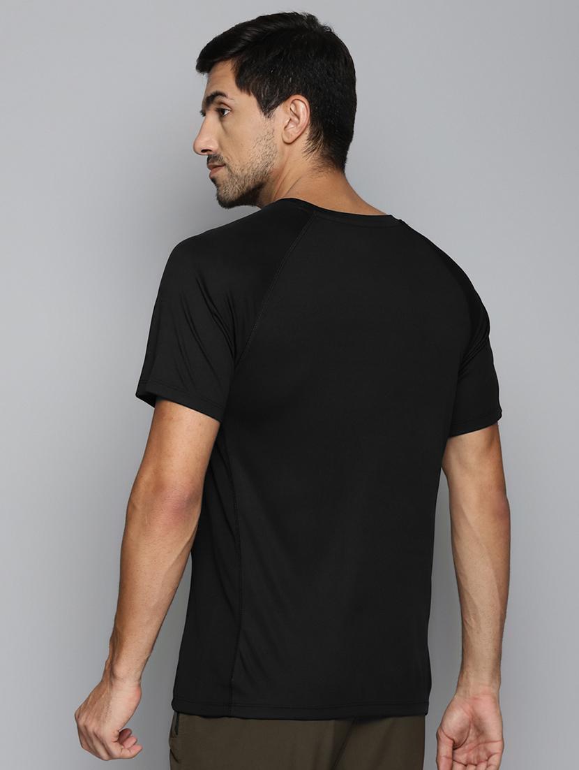 black solid t-shirt - 18387144 - Standard Image - 2