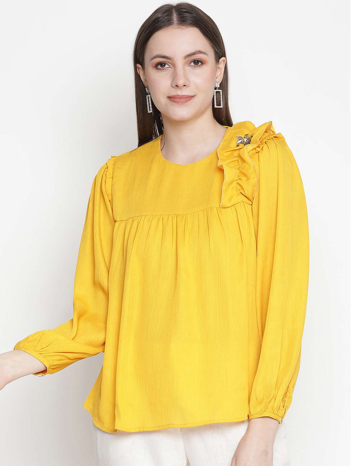 women's straight round neck top