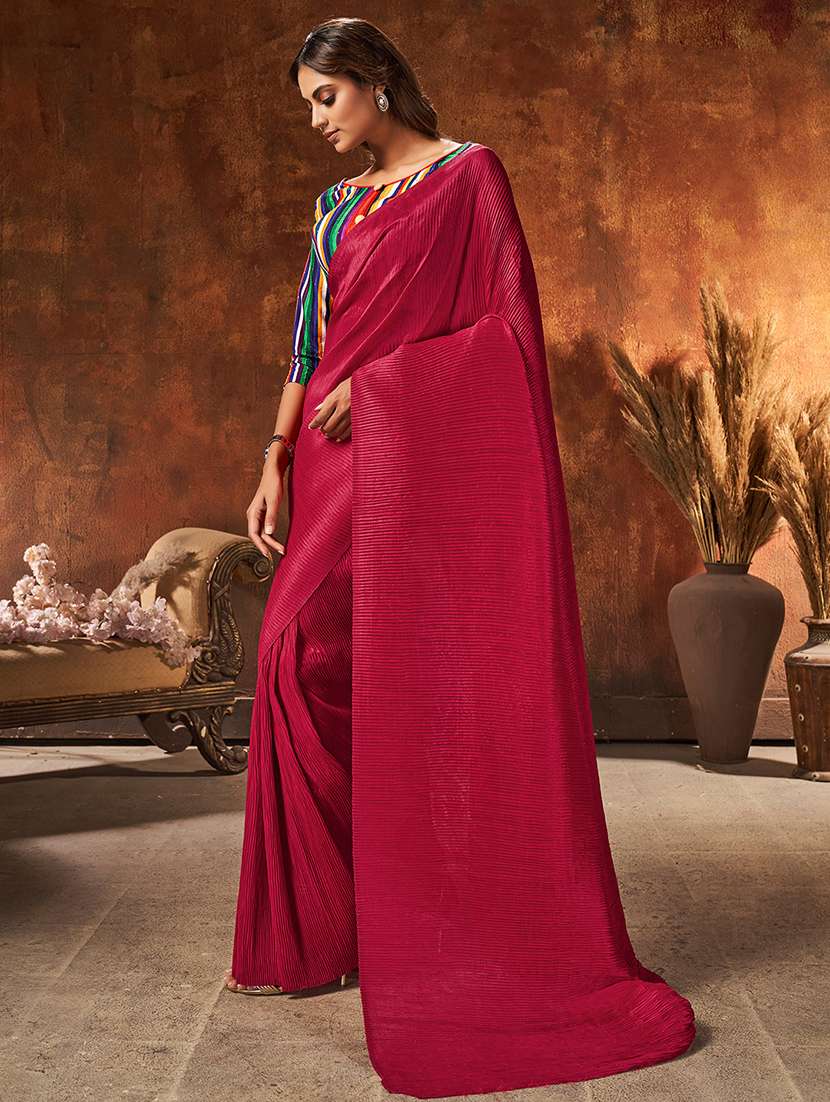 women's solid maroon colored saree