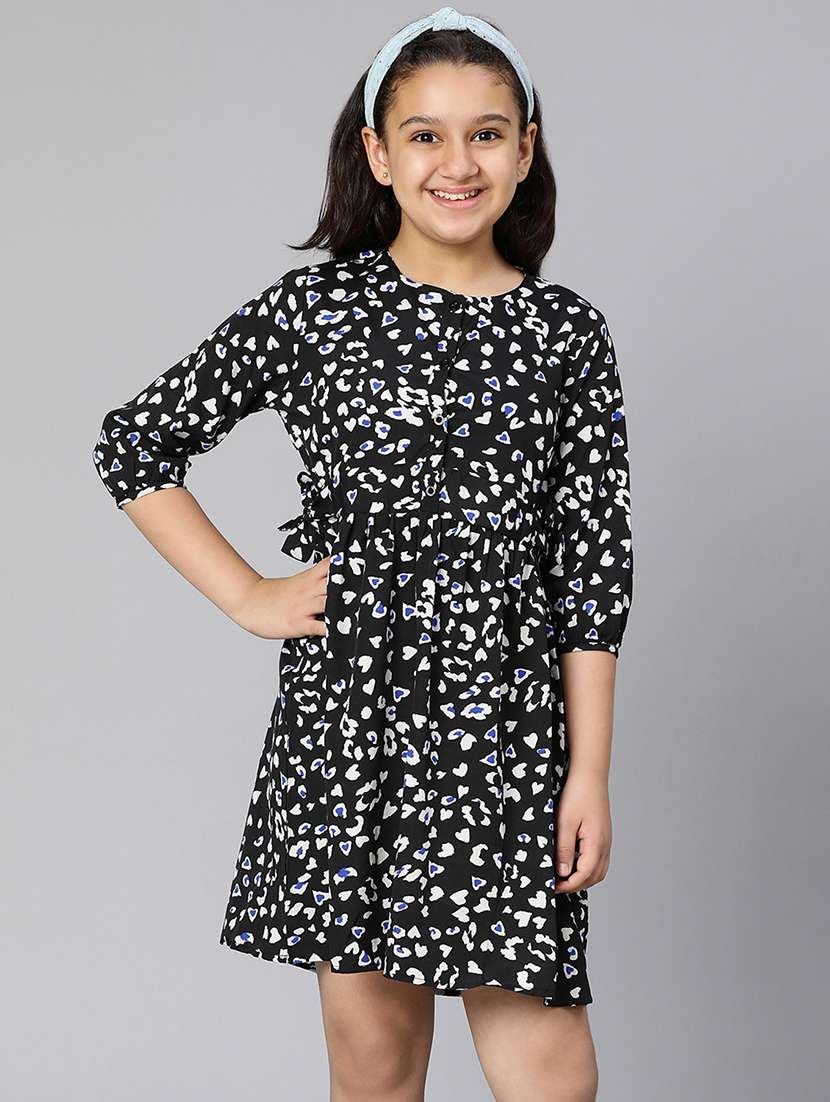 girls round neck three quarter sleeves frock