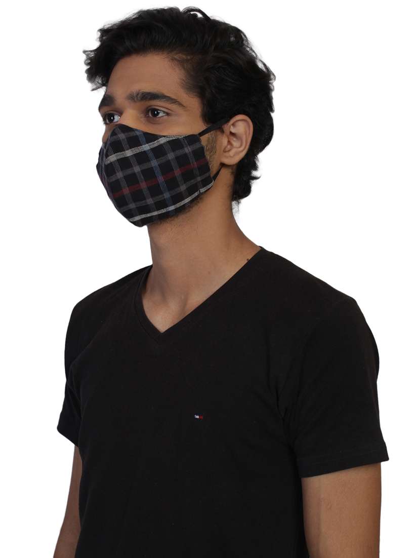 black viscose antipollution men mask - 18402984 -  Standard Image - 2